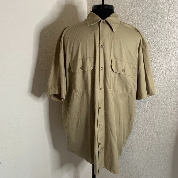 𝅺DICKIES Tan Short Sleeve Workwear Button Up Shirt Men's Size Large (1054) - Picture 1 of 14